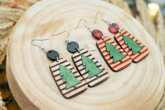 Christmas Tree Earrings - Minimalist Christmas Tree Earrings - Christmas Dangle Earrings